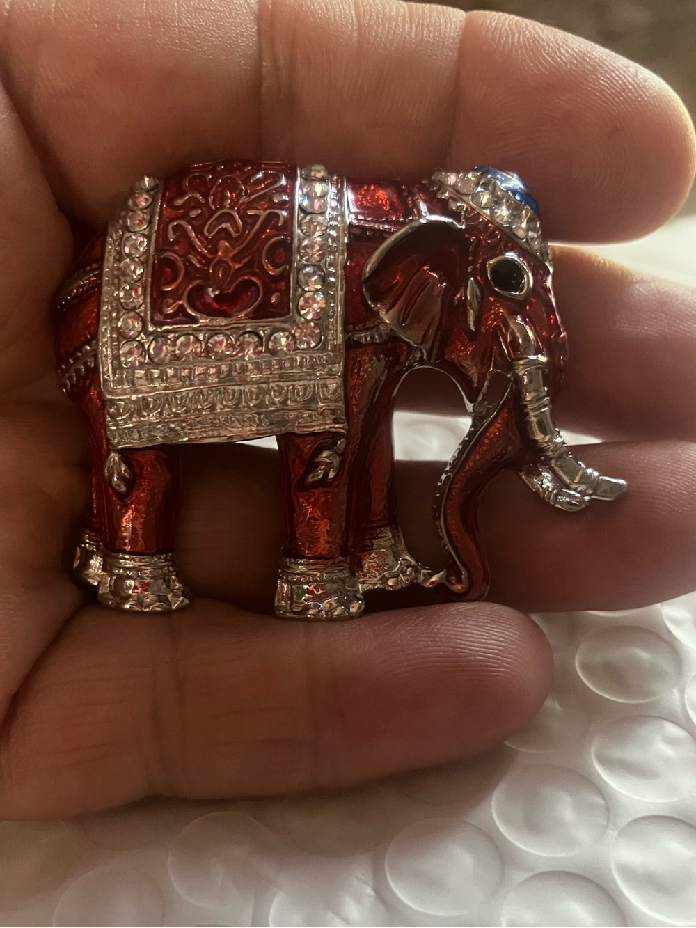NWT Red Jeweled Elephant Brooch - Silver Accents Blue Hat black rhinestone eye